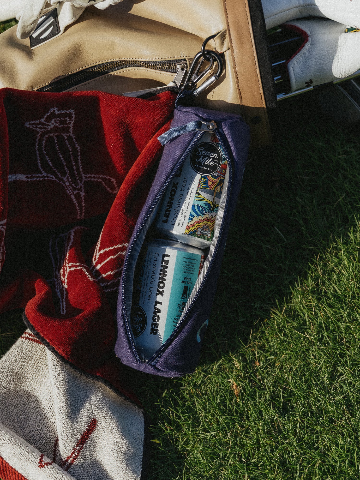 Cursive 2-can Cooler Navy