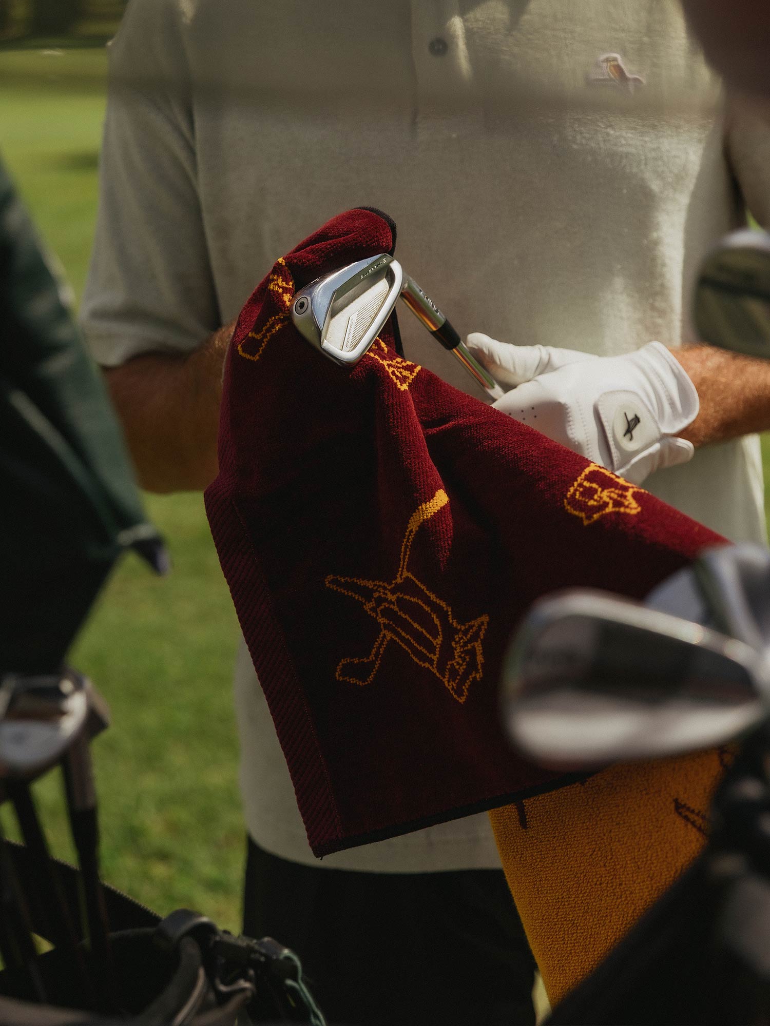 Kooka Icon Towel Merlot / Gold