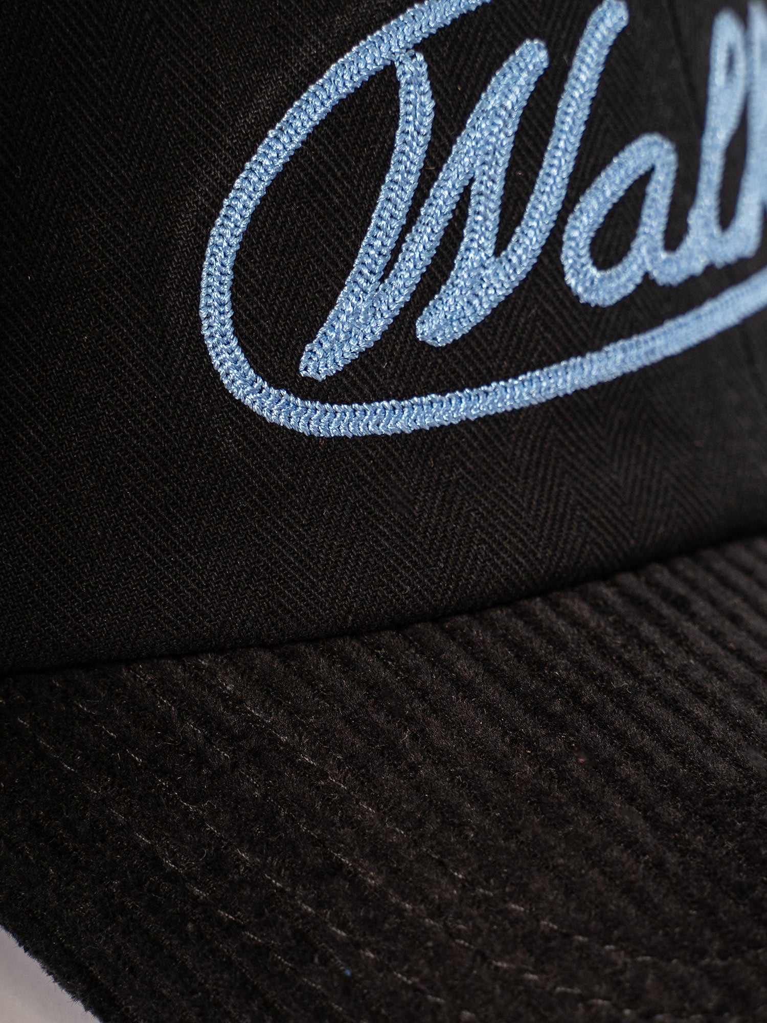 Lasso 6-Panel Cap Coal Black