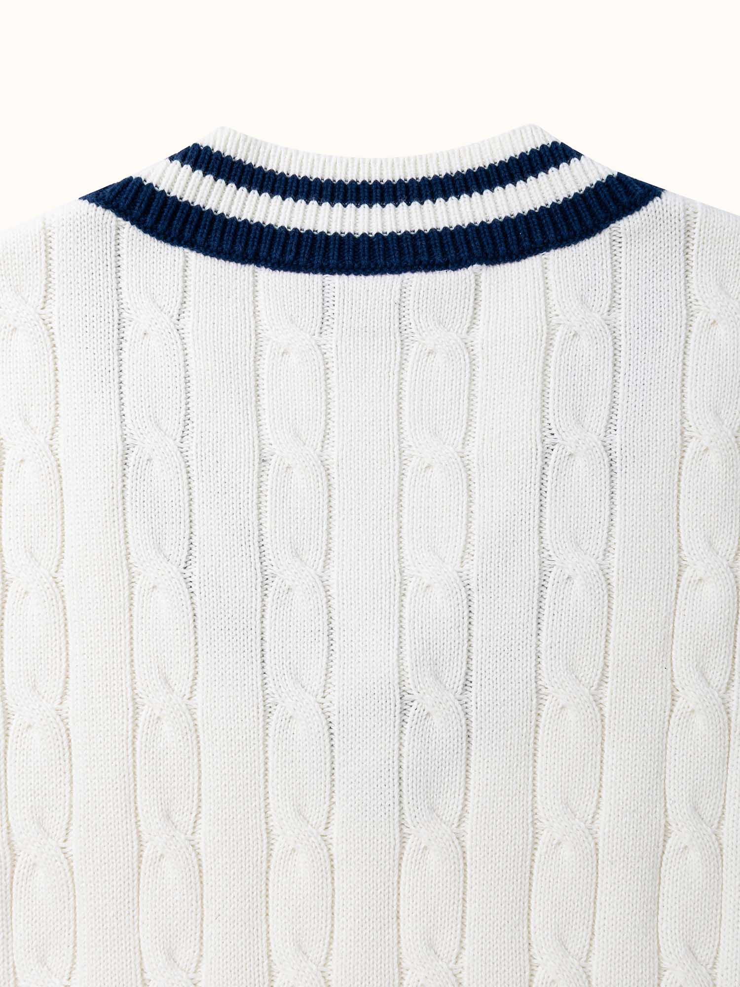 Womens Classic Cable Knit Vest Ecru / Navy