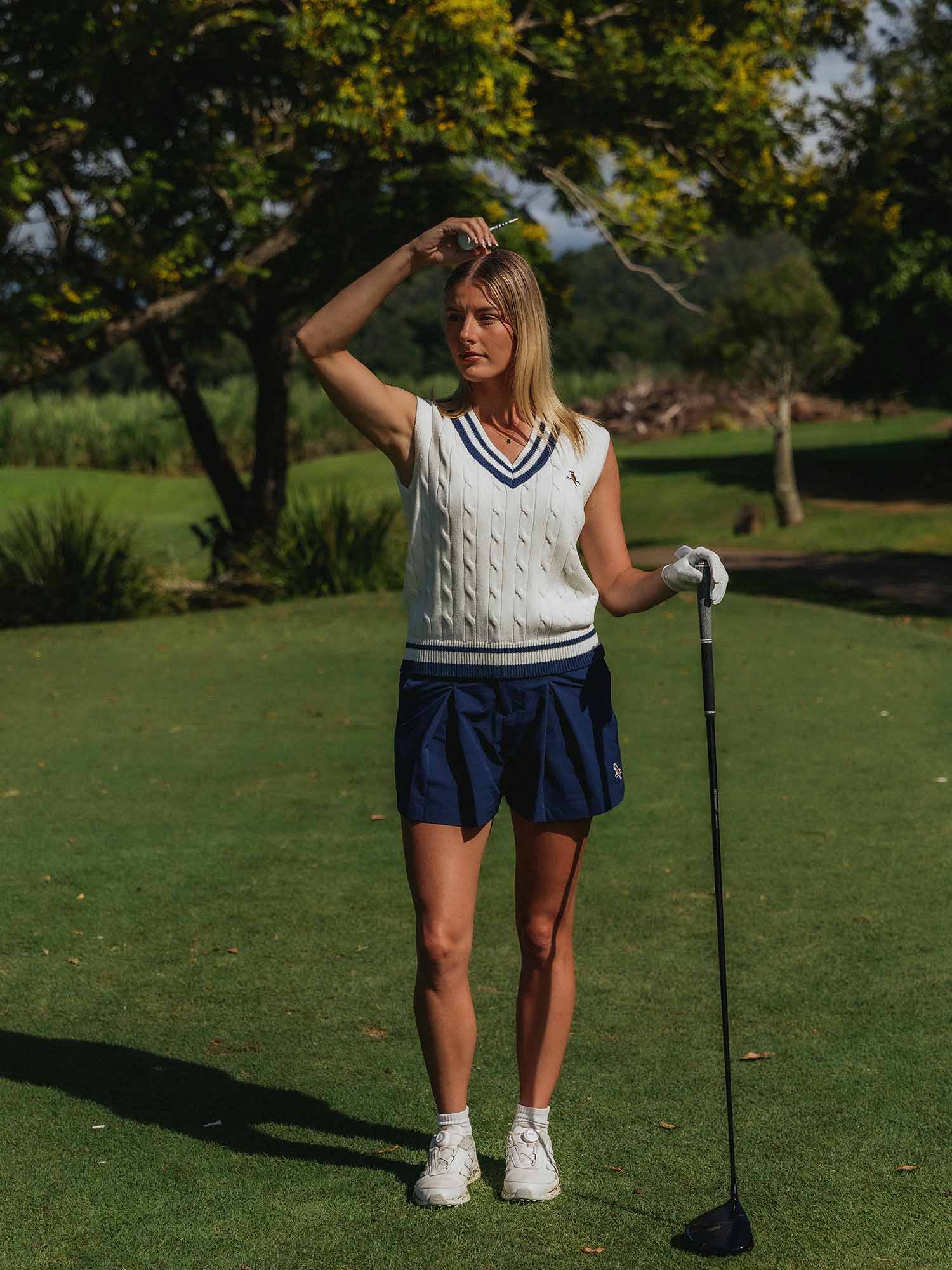 Womens Classic Cable Knit Vest Ecru / Navy